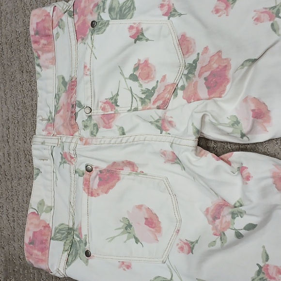 Free People Floral Jeans - Picture 5 of 14